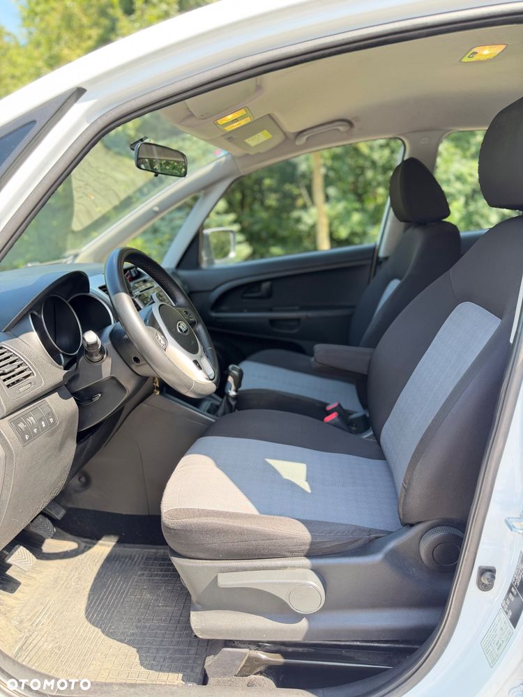 Kia Venga 1.4 M - 8