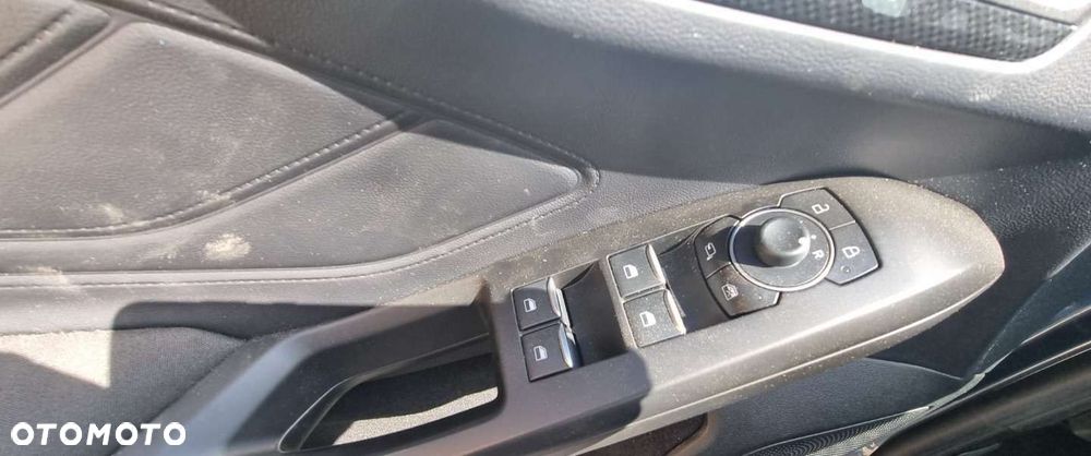 Ford Focus - 10