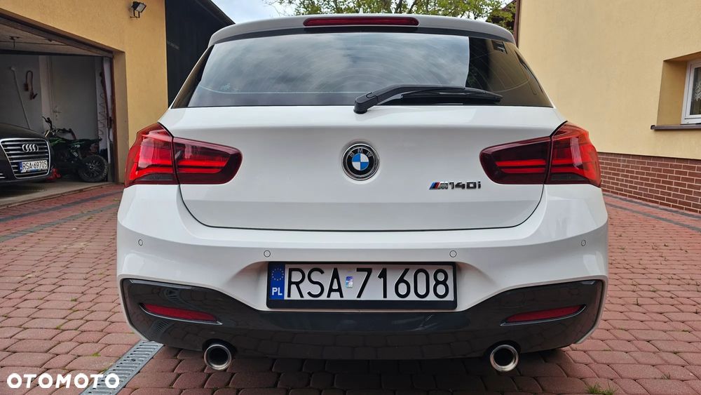 BMW Seria 1 M140i Shadow sport - 22