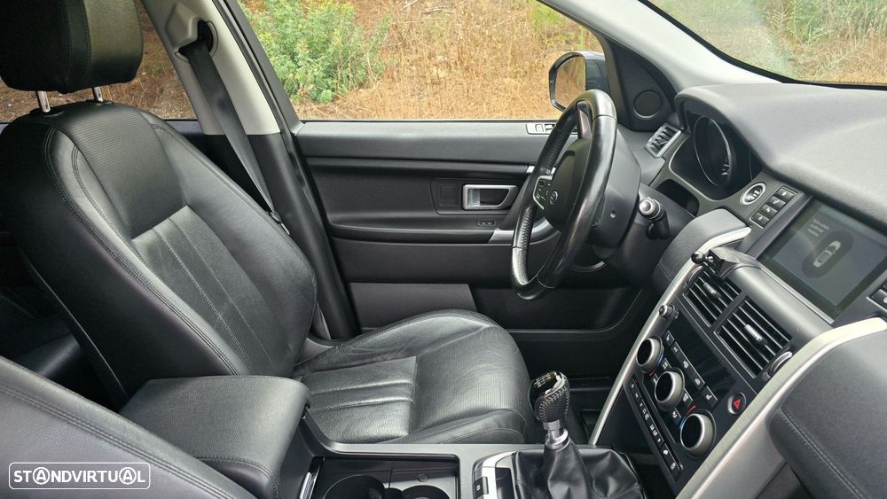 Land Rover Discovery Sport 2.0 TD4 HSE Luxury - 15