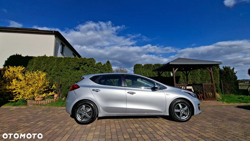 Kia Ceed 1.4 CVVT Attract - 6