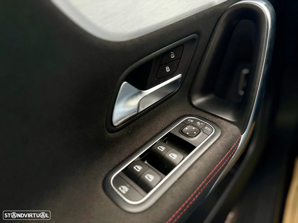 Mercedes-Benz CLA 200 d Shooting Brake AMG Line Aut. - 19