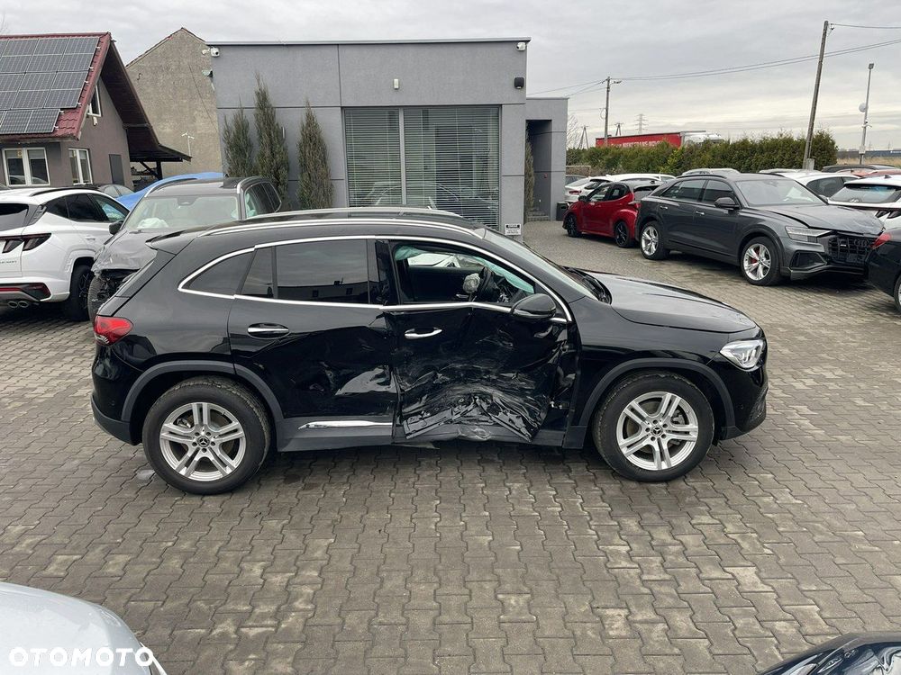 Mercedes-Benz GLA 250 4Matic 8G-DCT Style - 5