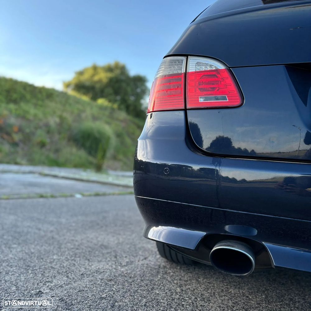 BMW 520 dA Touring Executive - 6