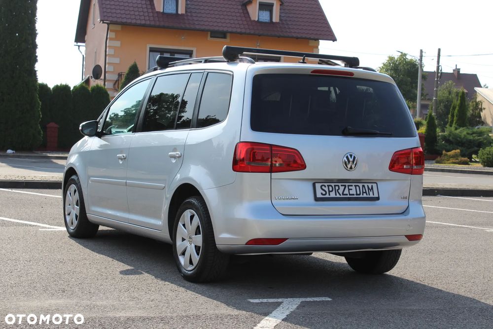 Volkswagen Touran 1.6 TDI DPF BlueMot Comfortline - 14
