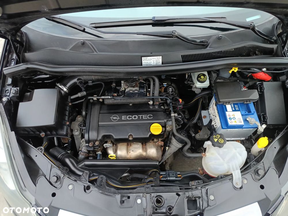 Opel Corsa 1.4 16V Color Edition - 24