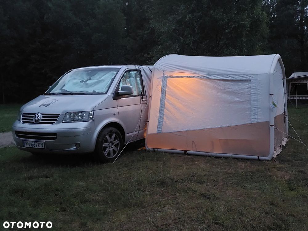 Volkswagen Caravelle - 24