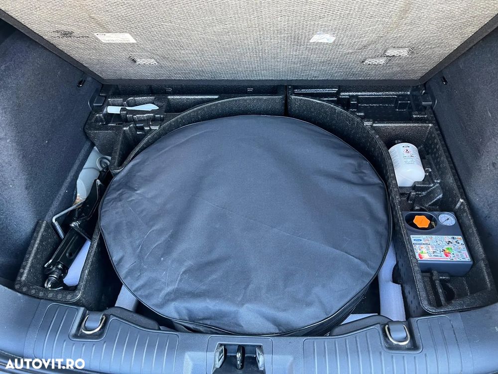 Ford Kuga 2.5 Duratec PHEV Vignale - 29