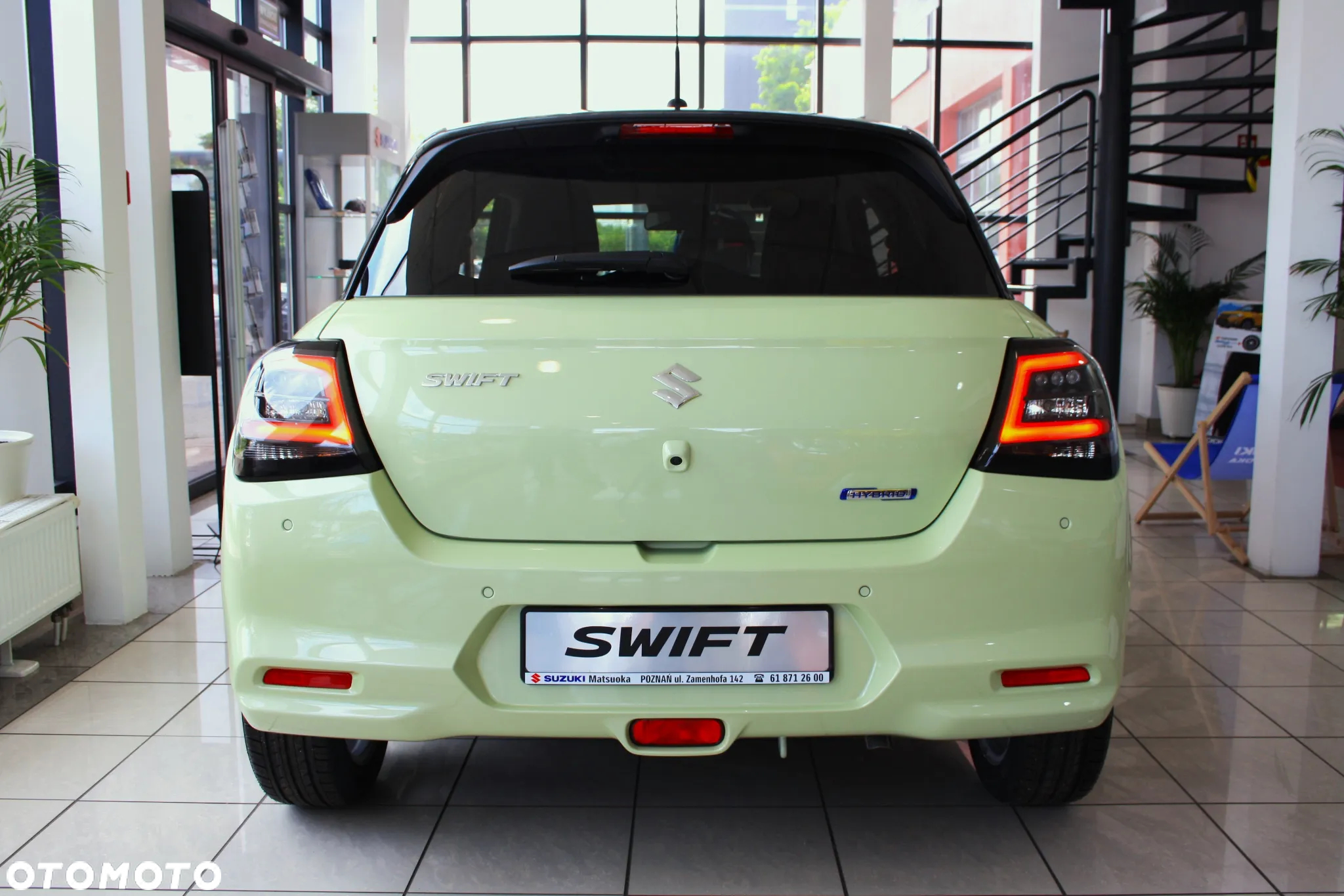 Suzuki Swift 1.2 Dualjet SHVS Premium Plus CVT - 5