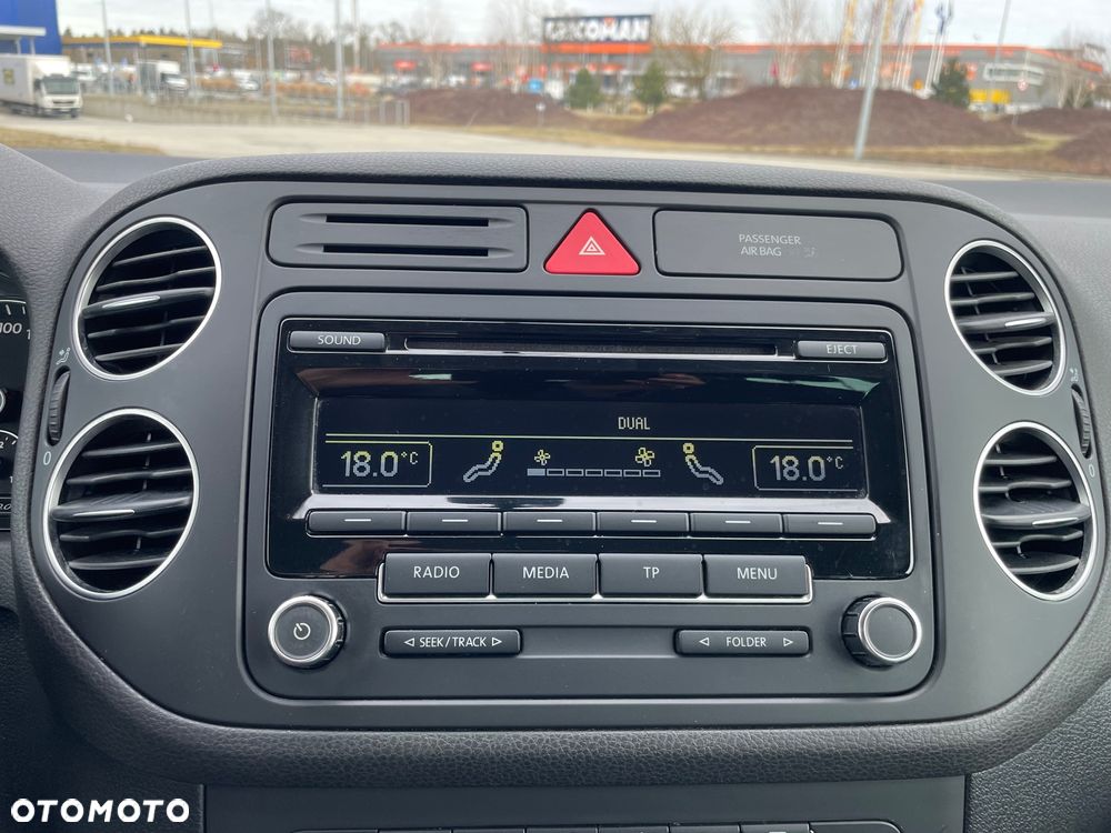 Volkswagen Golf Plus 1.2 TSI Style - 25