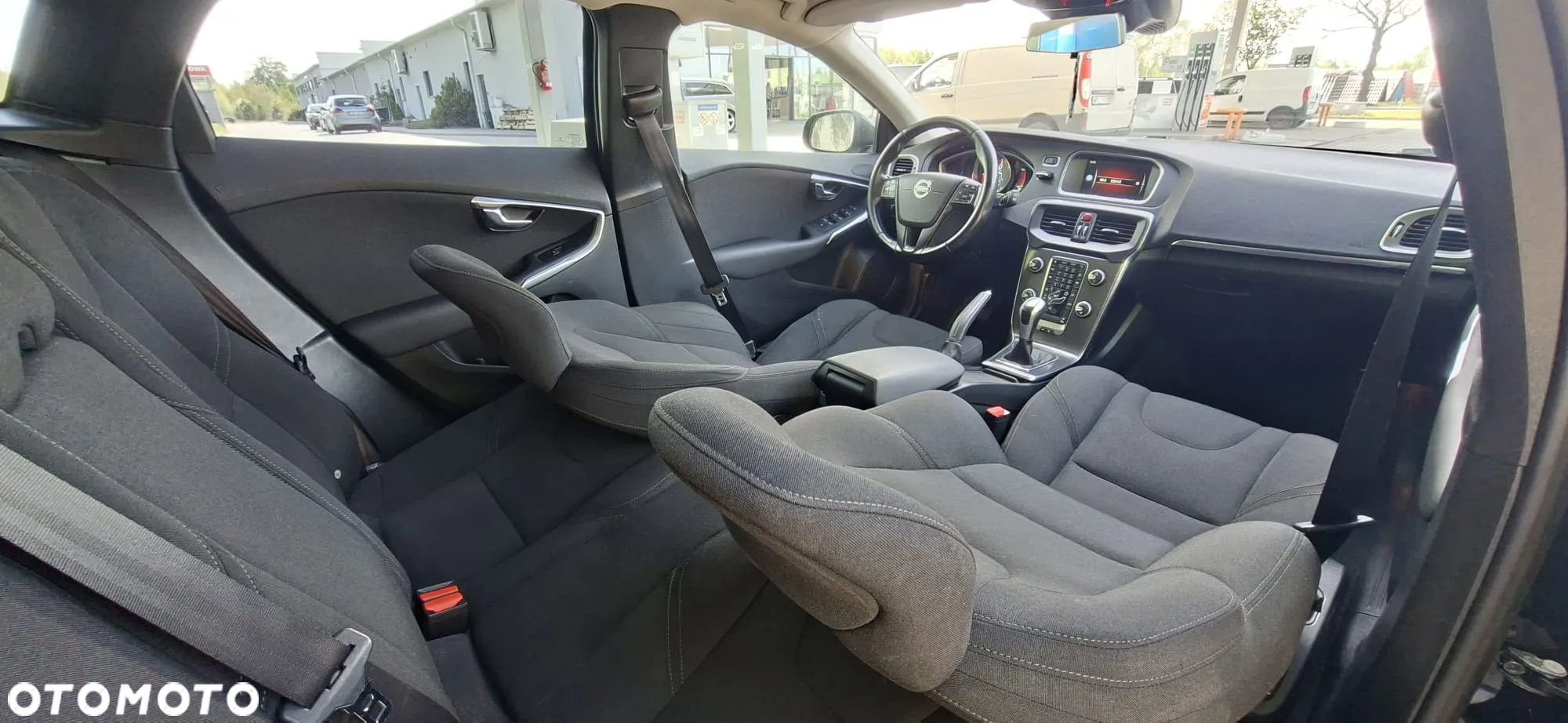 Volvo V40 D4 Drive-E Momentum - 19