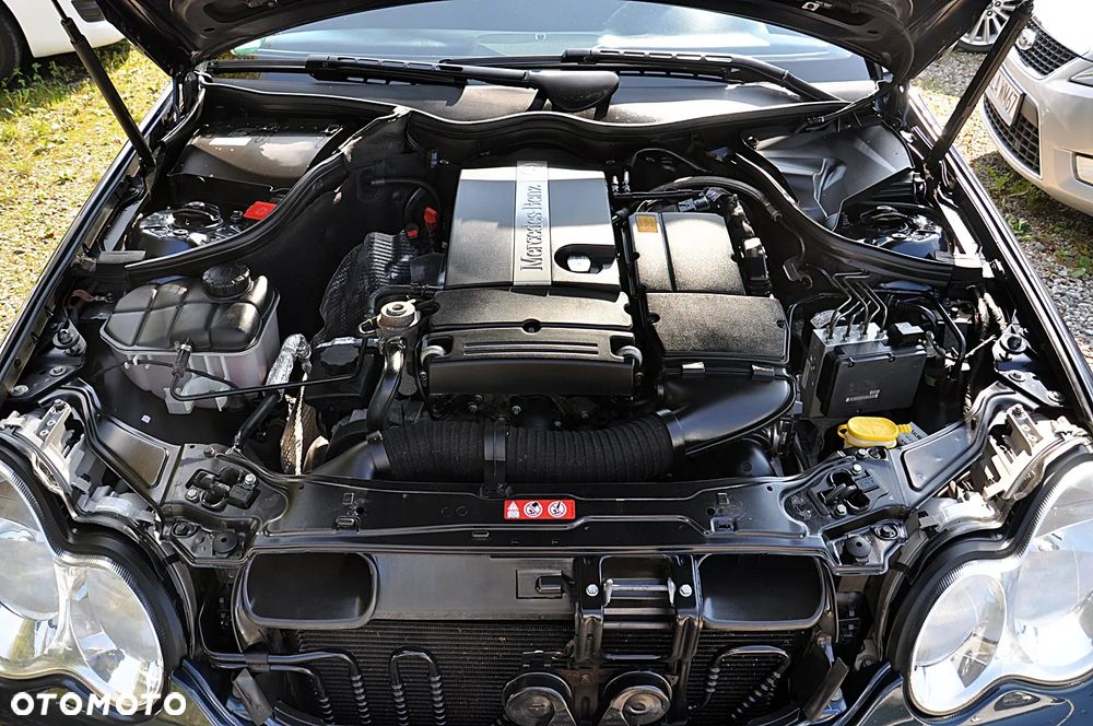 Mercedes-Benz Klasa C 200 Kompressor Automatik Classic Sport Edition + - 33