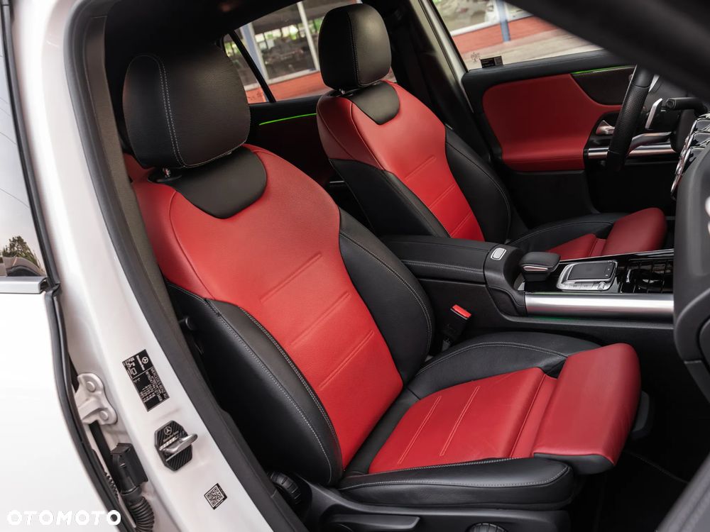 Mercedes-Benz GLA 250 AMG Line - 26