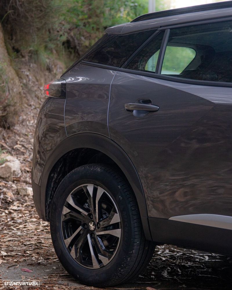 Peugeot 2008 1.2 PureTech Allure Pack - 27