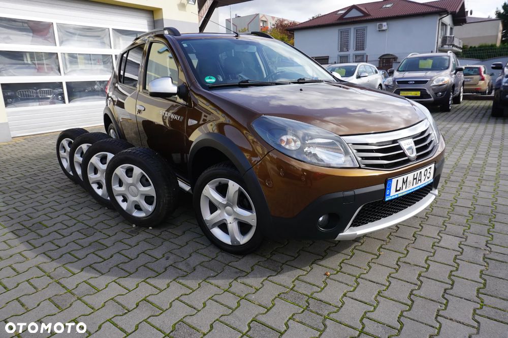 Dacia Sandero Stepway 1.6 - 4