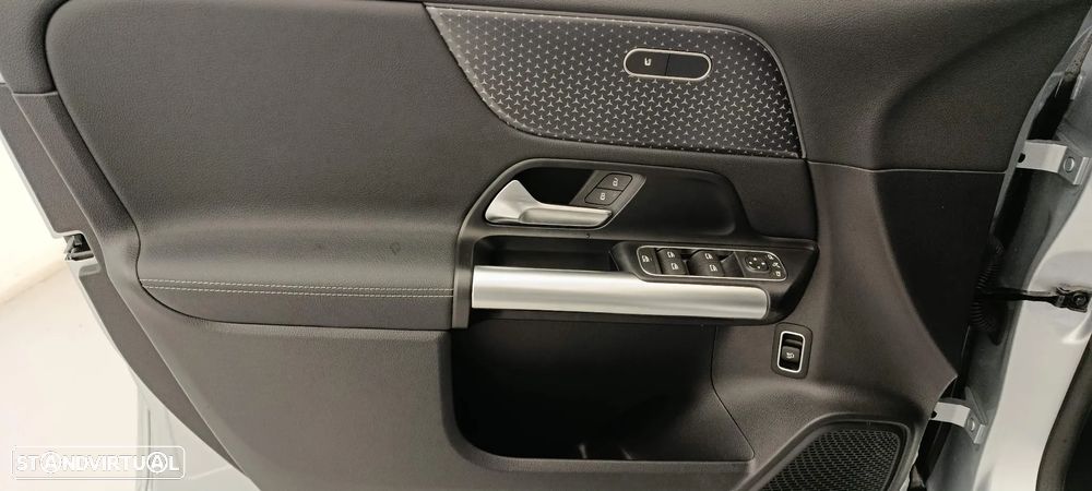 Mercedes-Benz EQA 250+ Progressive - 27