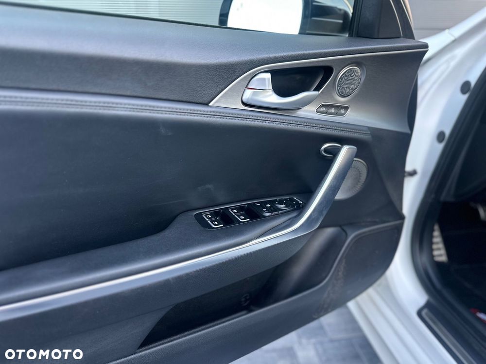 Kia Stinger 3.3 T-GDI V6 GT Prestige Line AWD - 30