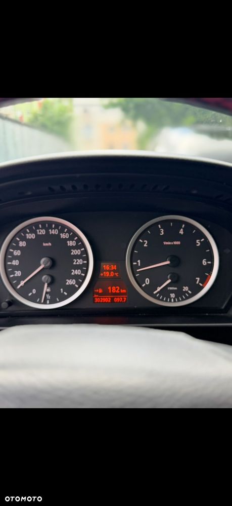 BMW Seria 5 - 12