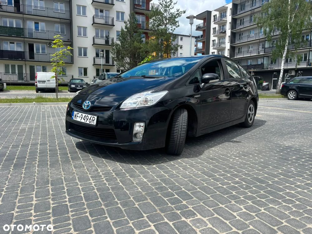 Toyota Prius - 4