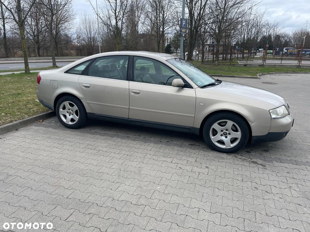 Audi A6 - 4