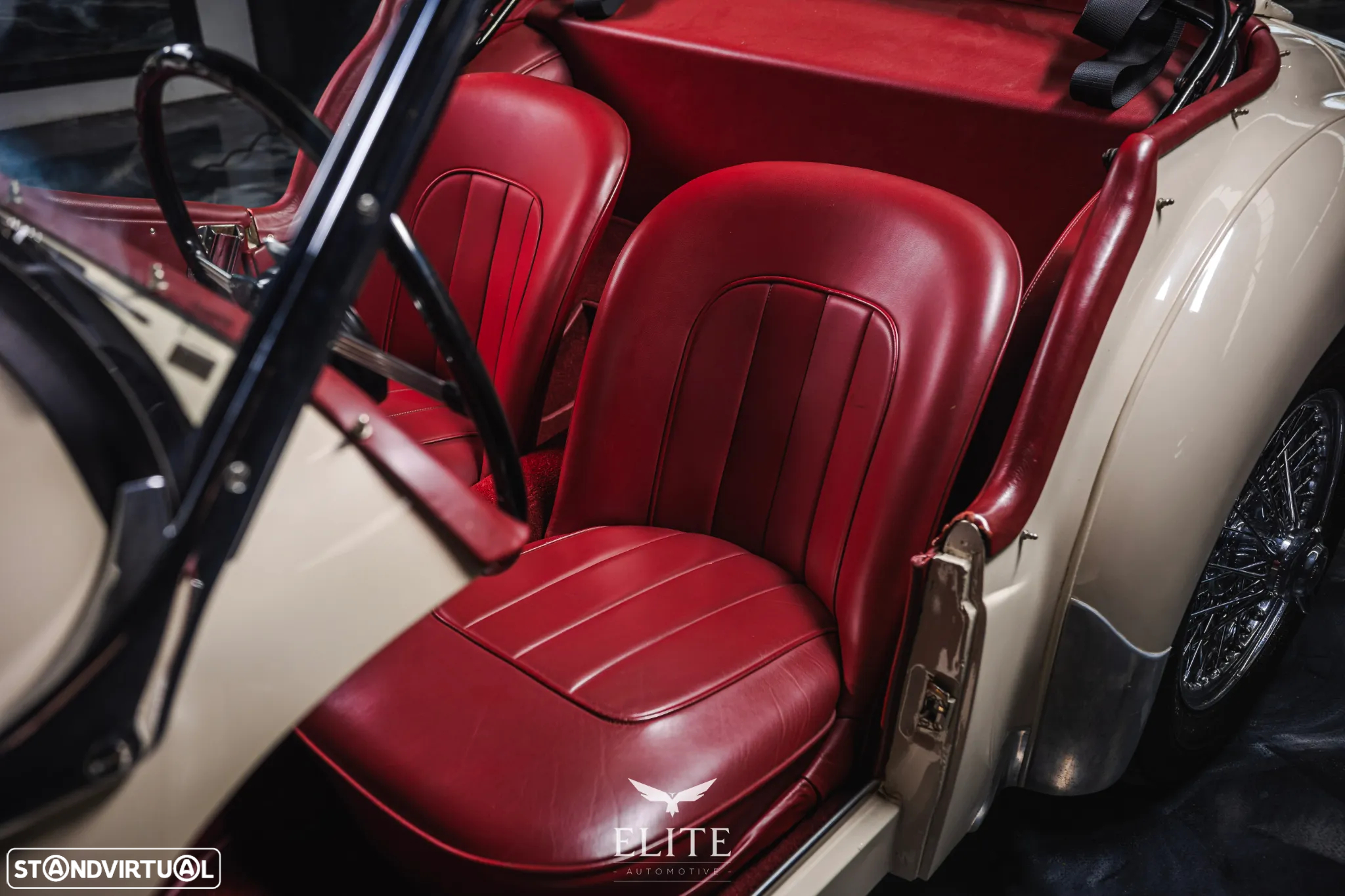 Triumph TR2 - 25
