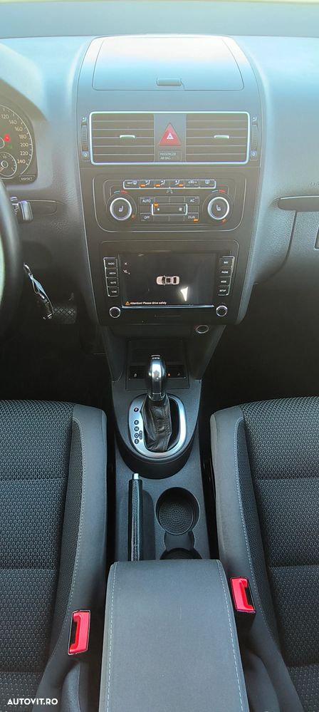 Volkswagen Touran 2.0 TDI DPF DSG Comfortline - 15