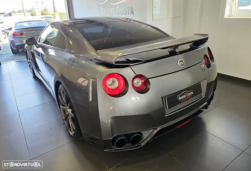 Nissan GT-R 3.8 V6 Black Edition - 18
