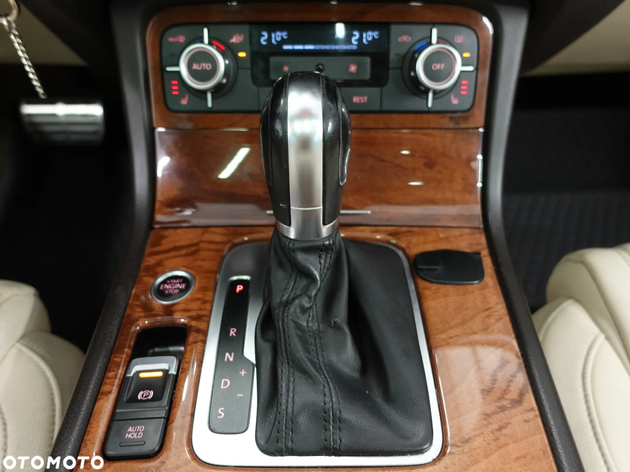 Volkswagen Touareg 4.2 V8 TDI DPF Automatik Exclusive - 35