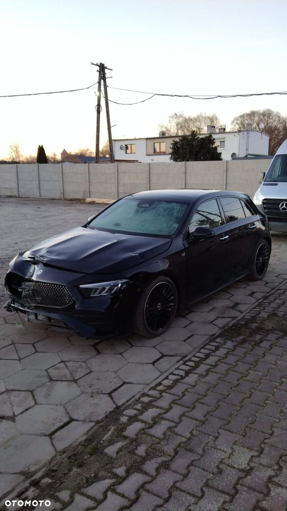 Mercedes-Benz Klasa A 180 d 8G-DCT Edition AMG Line - 26