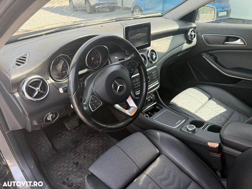 Mercedes-Benz GLA 200 d 4MATIC Aut. - 3