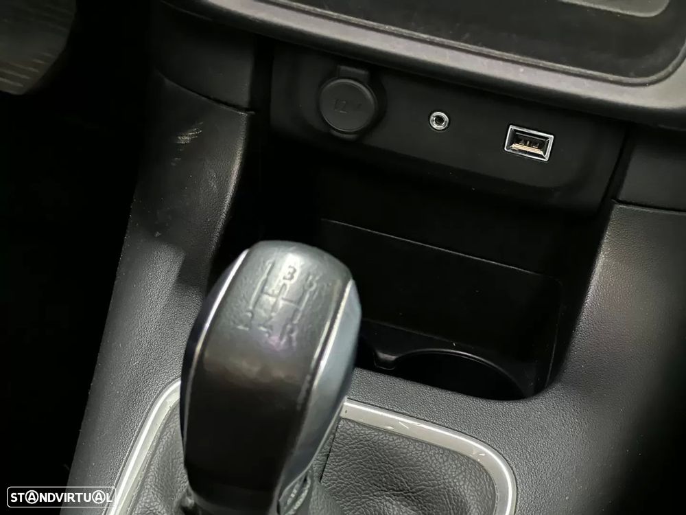 Citroën C3 1.2 PureTech Shine - 34