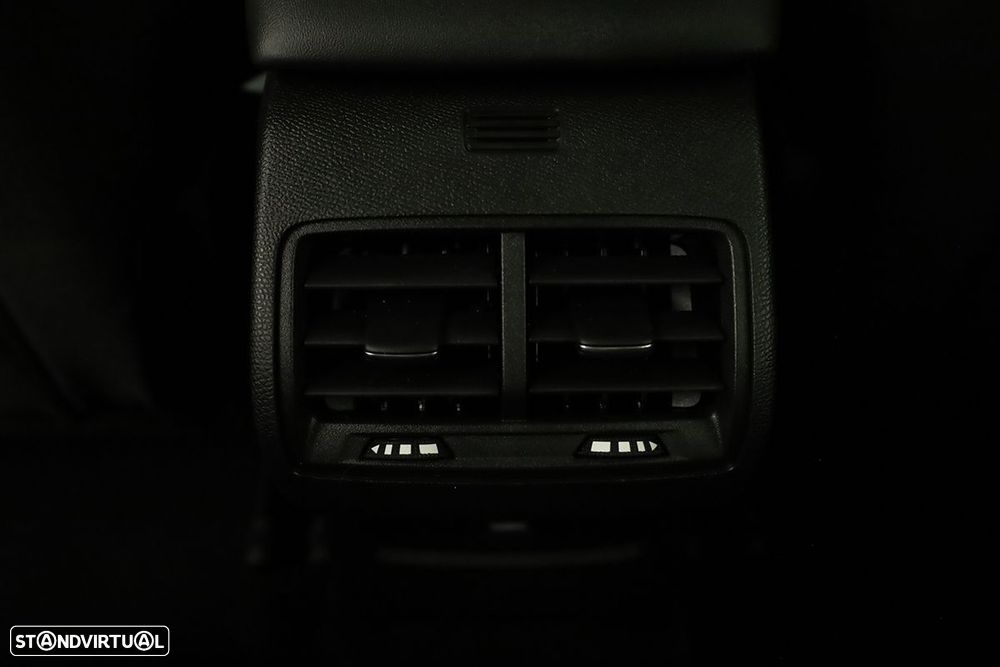Citroën C4 1.2 PureTech Plus EAT8 - 26