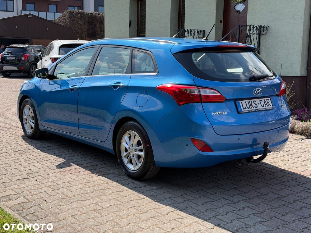 Hyundai i30 Kombi 1.6 GDi DCT Premium - 3