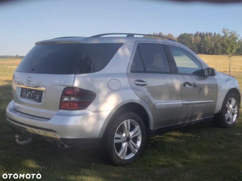 Mercedes-Benz ML - 4