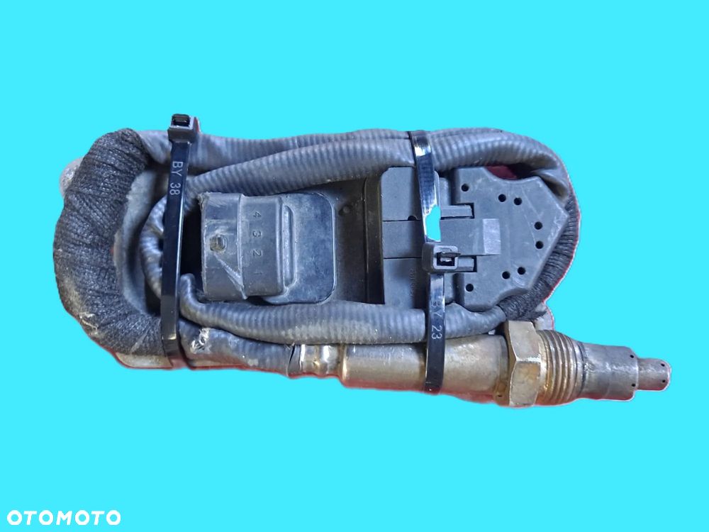 SENSOR CZUJNIK SPALIN NOX 22219283 RENAULT DXI - 3