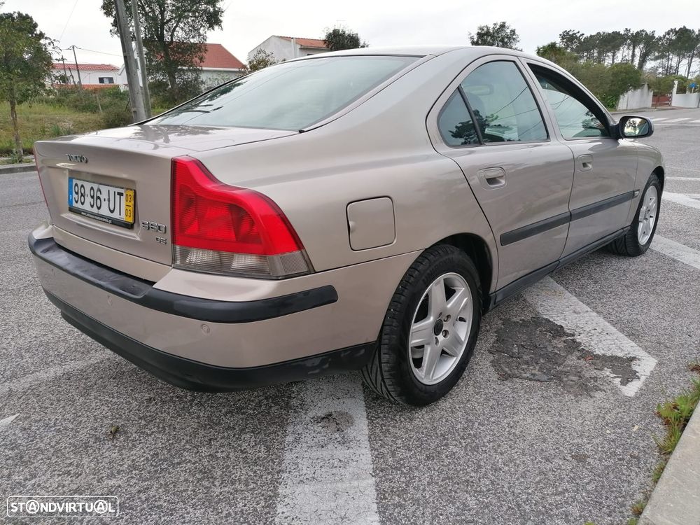 Volvo S60 2.4 D5 - 6