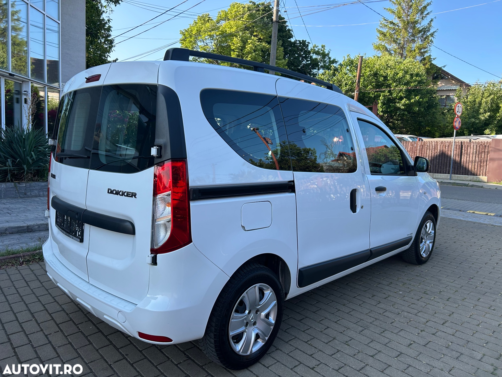 Dacia Dokker 1.5 Blue dCi Laureate - 9