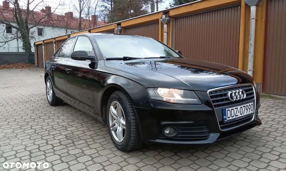 Audi A4 Limousine - 14