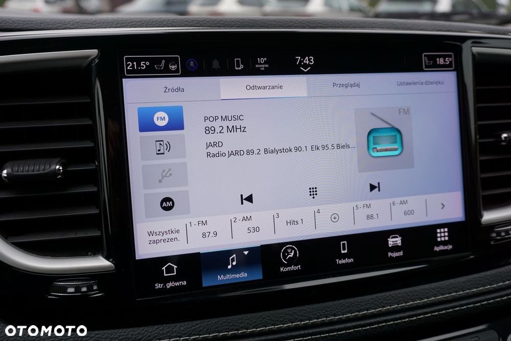 Chrysler Pacifica - 25