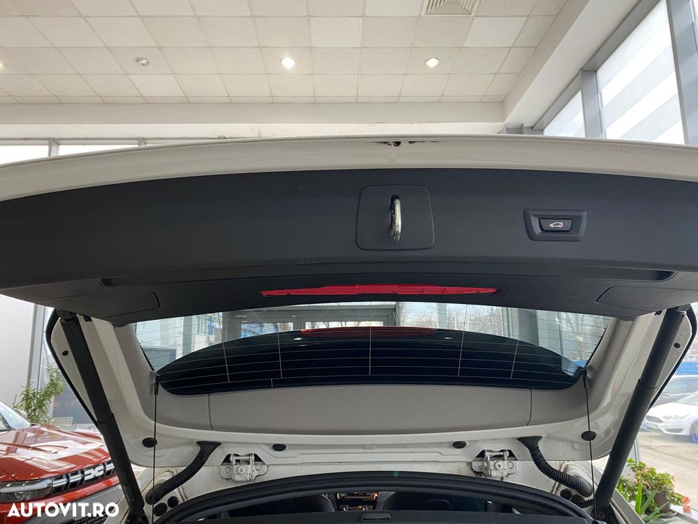 BMW X1 xDrive20i AT - 7