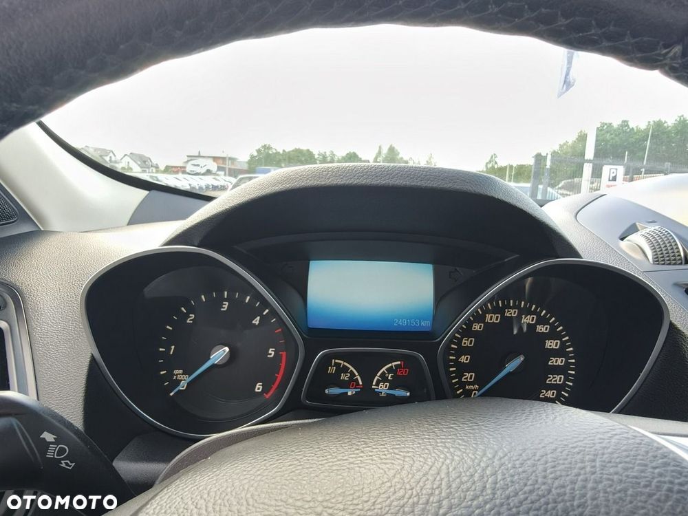 Ford Kuga - 21