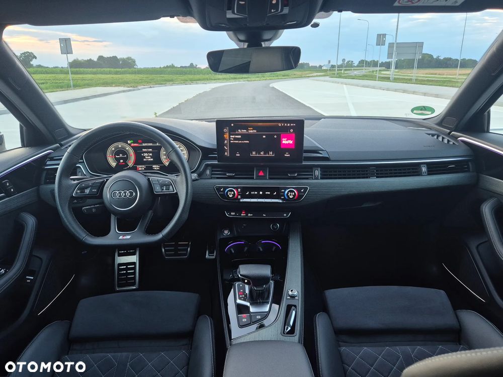 Audi A4 Avant 40 TDI S tronic S line - 16