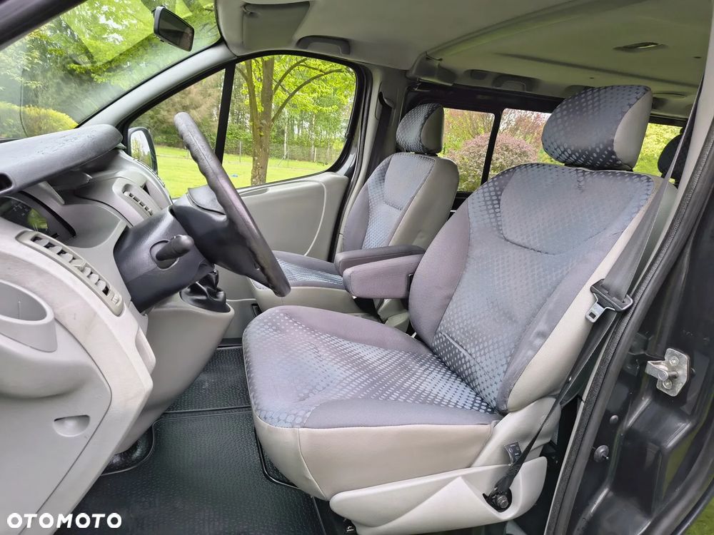 Renault Trafic L1H1 Passenger Lux - 13