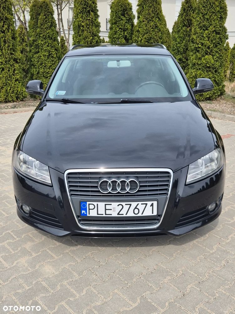 Audi A3 Sportback 2.0 TDI DPF Attraction - 1