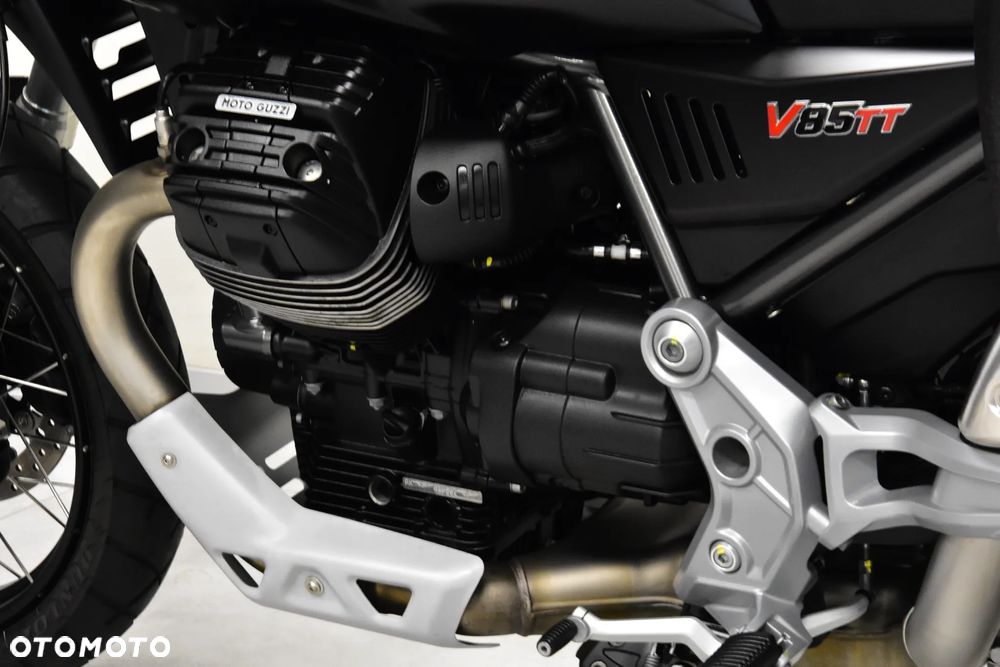 Moto Guzzi V85 - 31