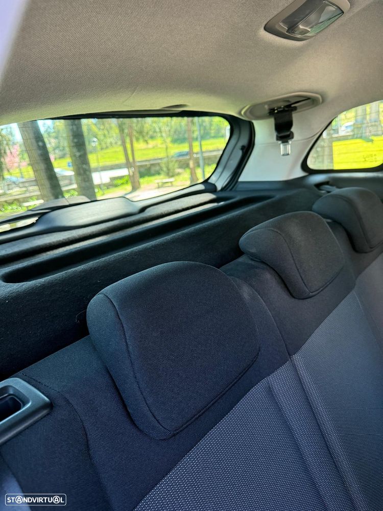 Citroën C3 Aircross BlueHDI 120 Stop & Start EAT6 SHINE - 16