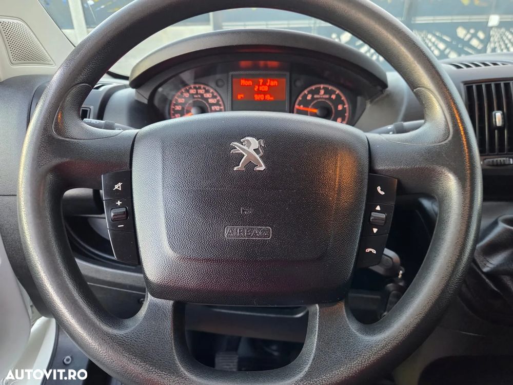 Peugeot Boxer Doka 7locuri+Bena L=2.90m - 24