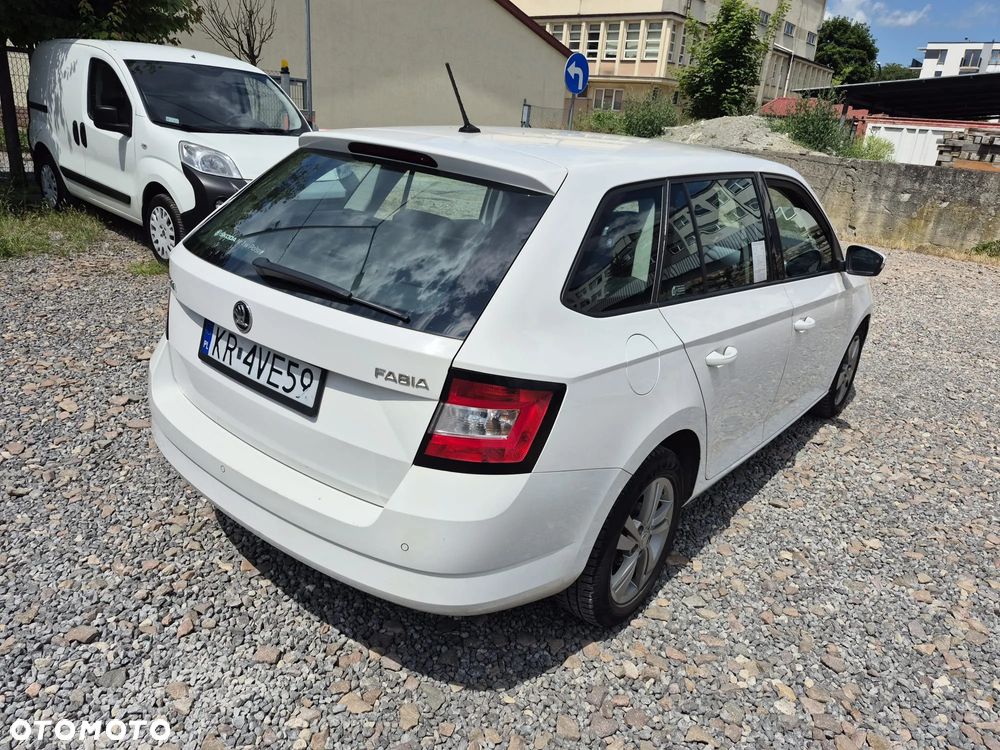 Skoda Fabia 1.0 Ambition - 4