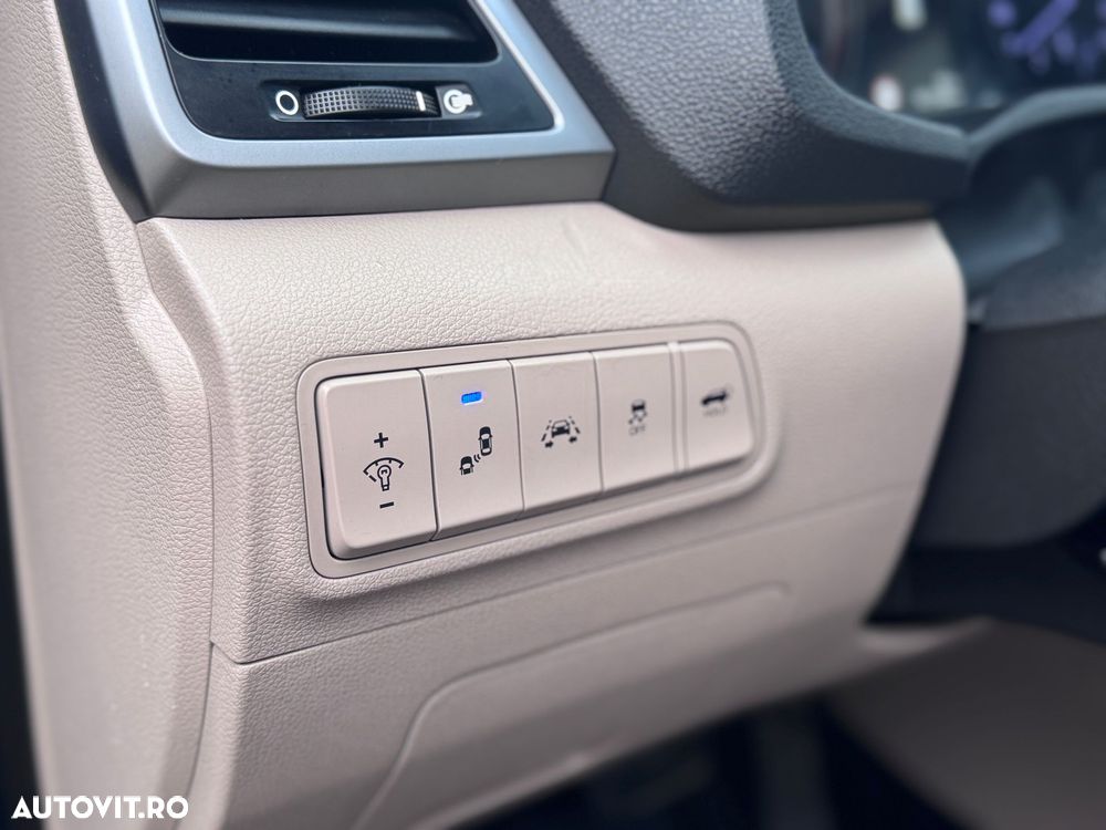 Hyundai Tucson 2.0 CRDI 4WD 6AT Luxury Pack+ - 11