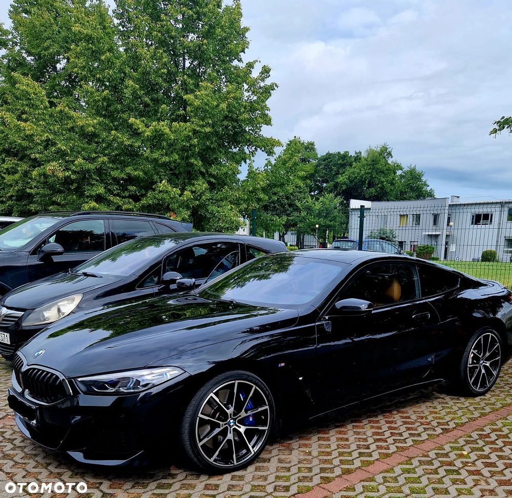 BMW Seria 8 - 21